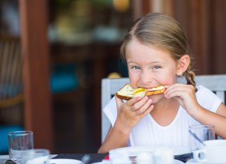 Lapsele kommi asemel